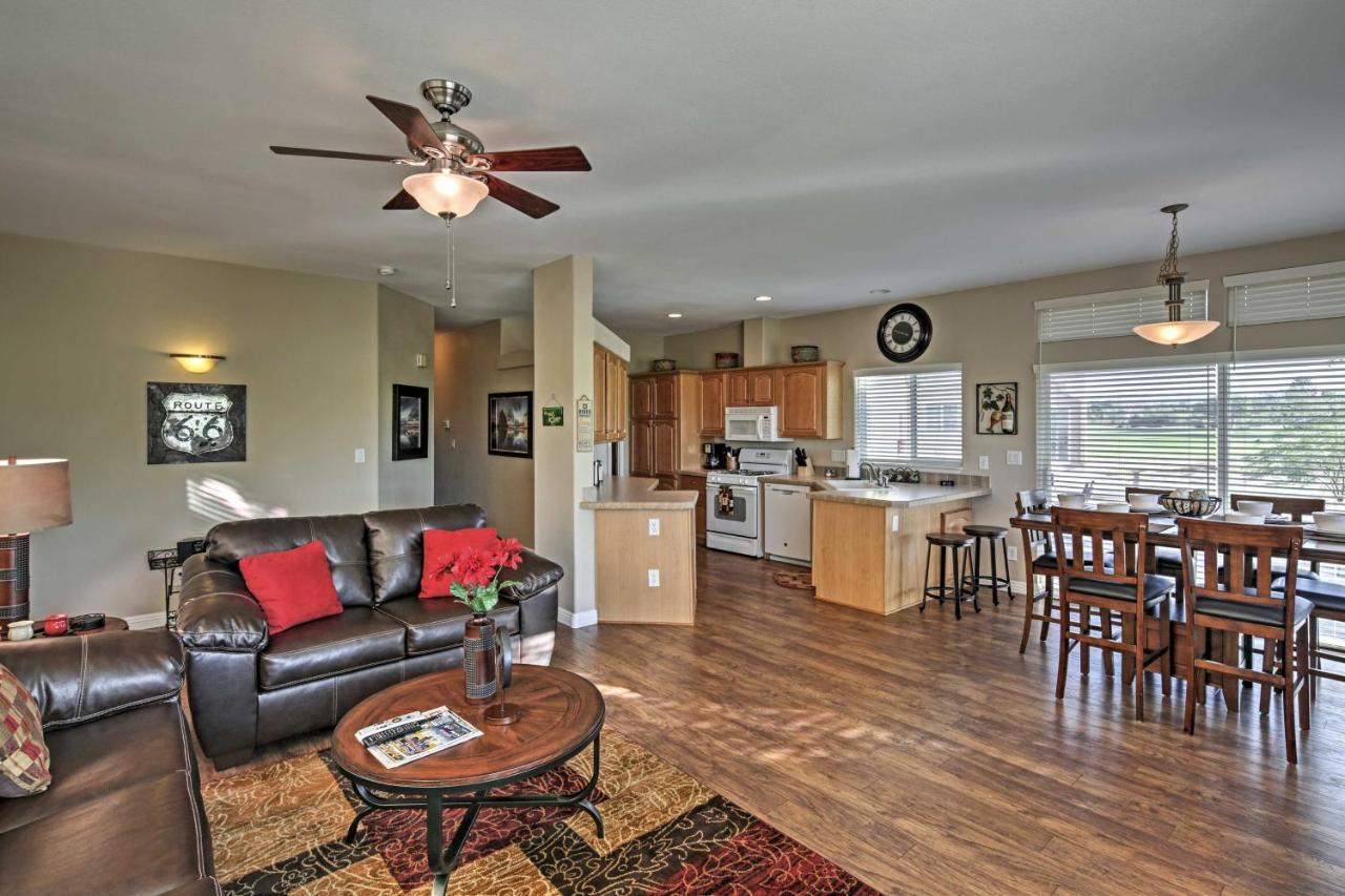 Rivers Edge Golf Condo With Beach Access And Patio! Needles Exterior foto